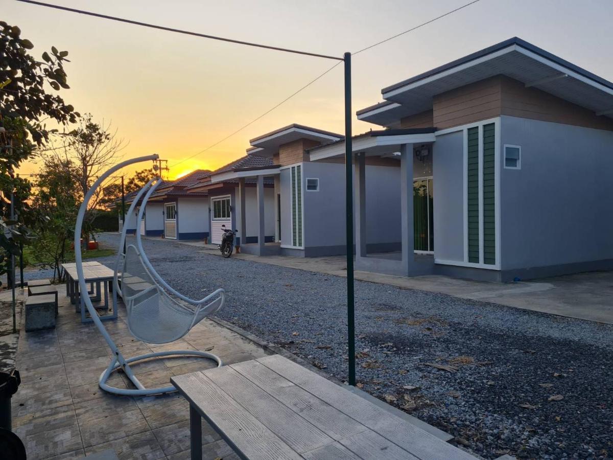 Araya Cottage Uthai Thani Eksteriør bilde