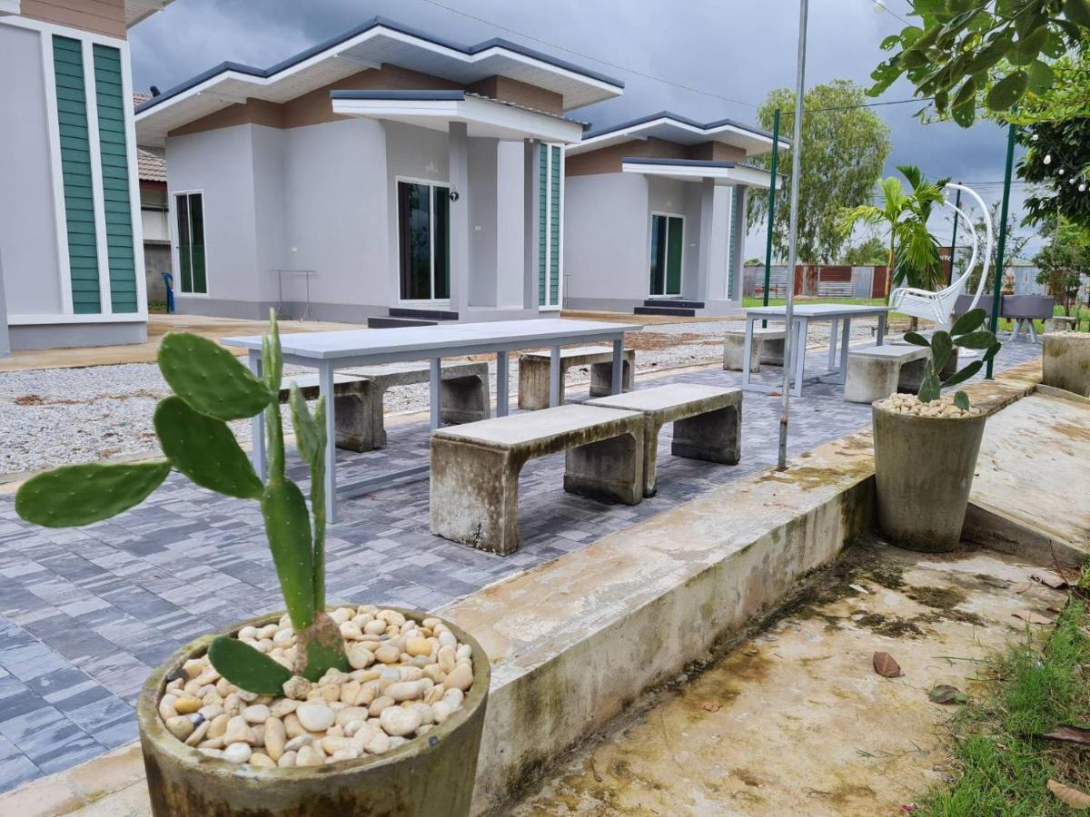 Araya Cottage Uthai Thani Eksteriør bilde