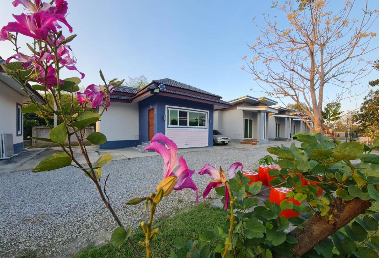 Araya Cottage Uthai Thani Eksteriør bilde