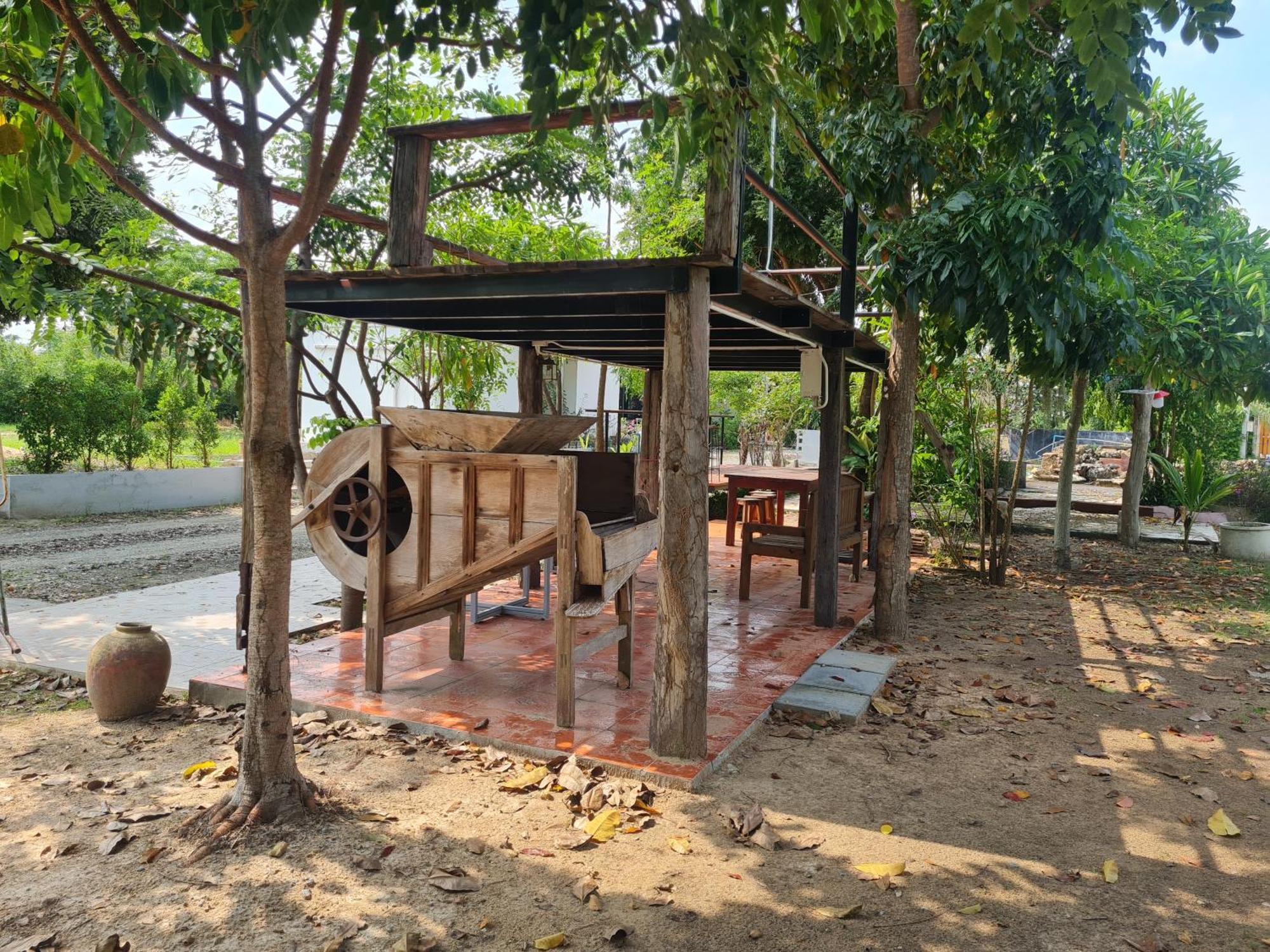 Araya Cottage Uthai Thani Eksteriør bilde
